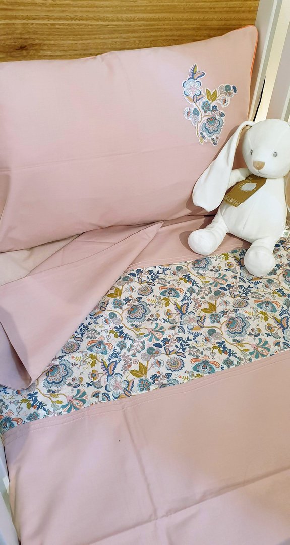 Parure de lit bébé en percale de coton rose - Liberty Tana Lawn Mabelle - 110 x 120